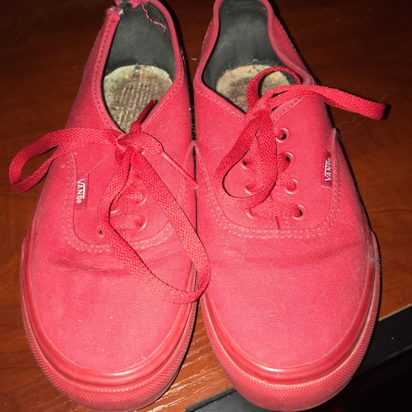 Red vans - Picture 2 of 3